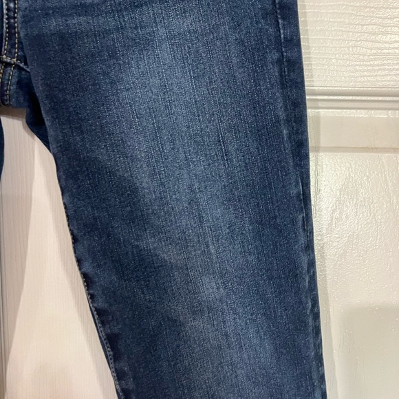 Size 2 American Eagle Jeans - Picture 5 of 6